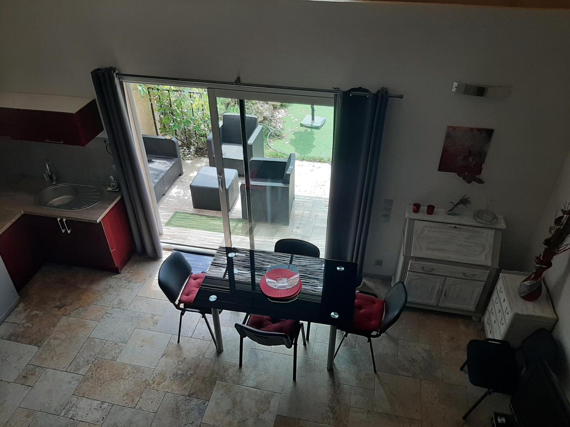 Eclats Du Sud Hebergements "Les Lavandes" Ou "Les Romarins" Meubles De Tourisme Classes 3 Etoiles Auriol Kamer foto