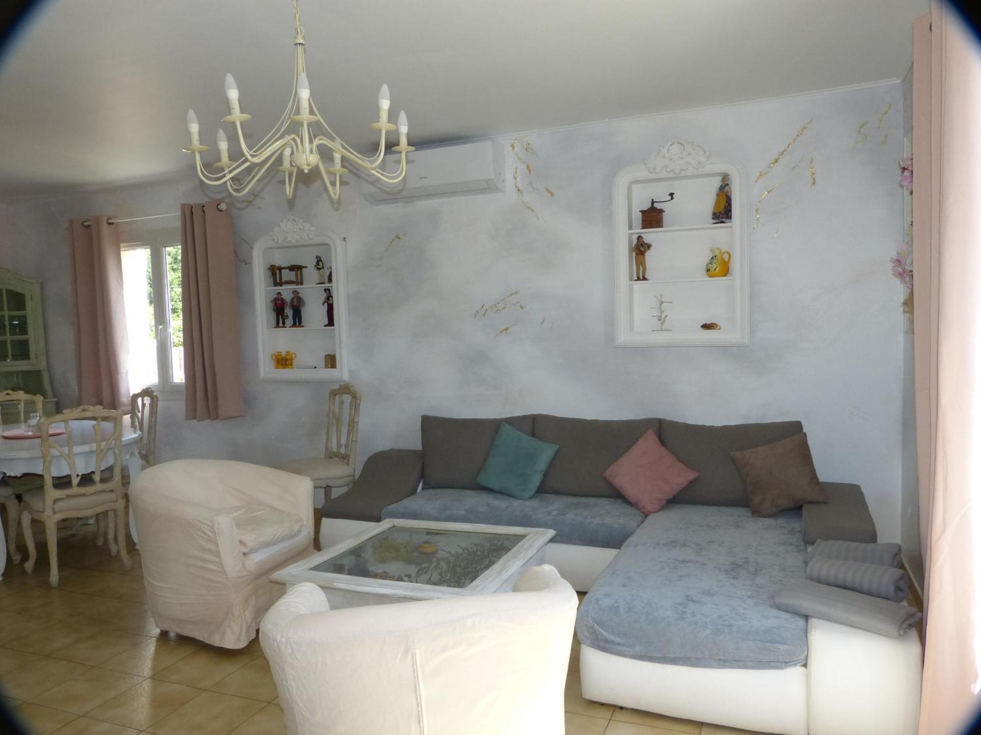 Eclats Du Sud Hebergements "Les Lavandes" Ou "Les Romarins" Meubles De Tourisme Classes 3 Etoiles Auriol Kamer foto