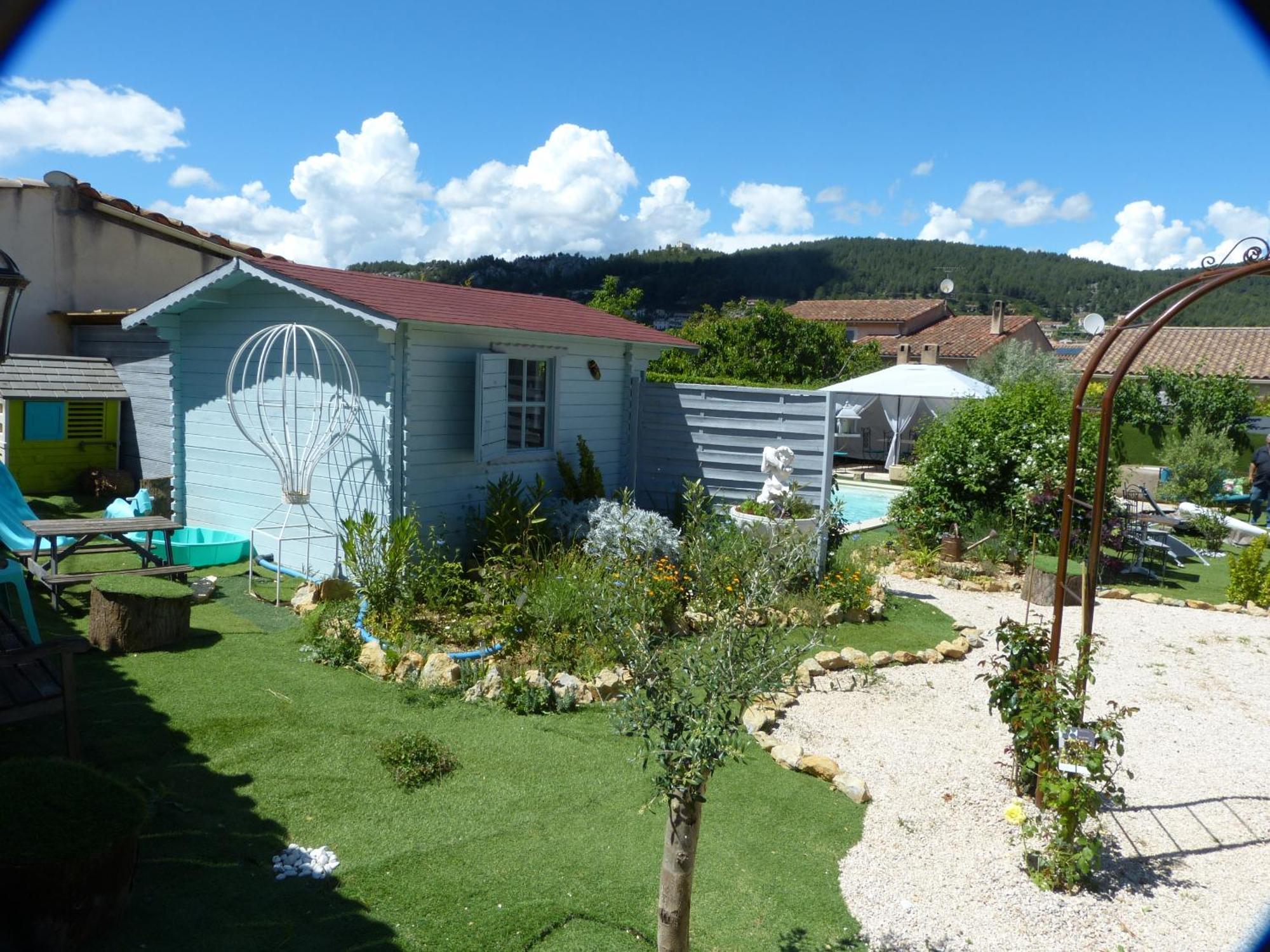 Eclats Du Sud Hebergements "Les Lavandes" Ou "Les Romarins" Meubles De Tourisme Classes 3 Etoiles Auriol Kamer foto